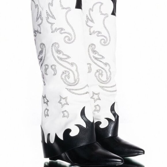 AZALEA WANG " BEAUTY BANDIT "  WESTERN WEDGE BOOT IN BLACK WHITE ( BRAND NEW !!! - Picture 1 of 6